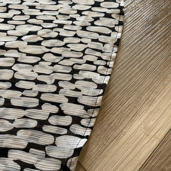 * BCX Flowy Top - Picture 8 of 9